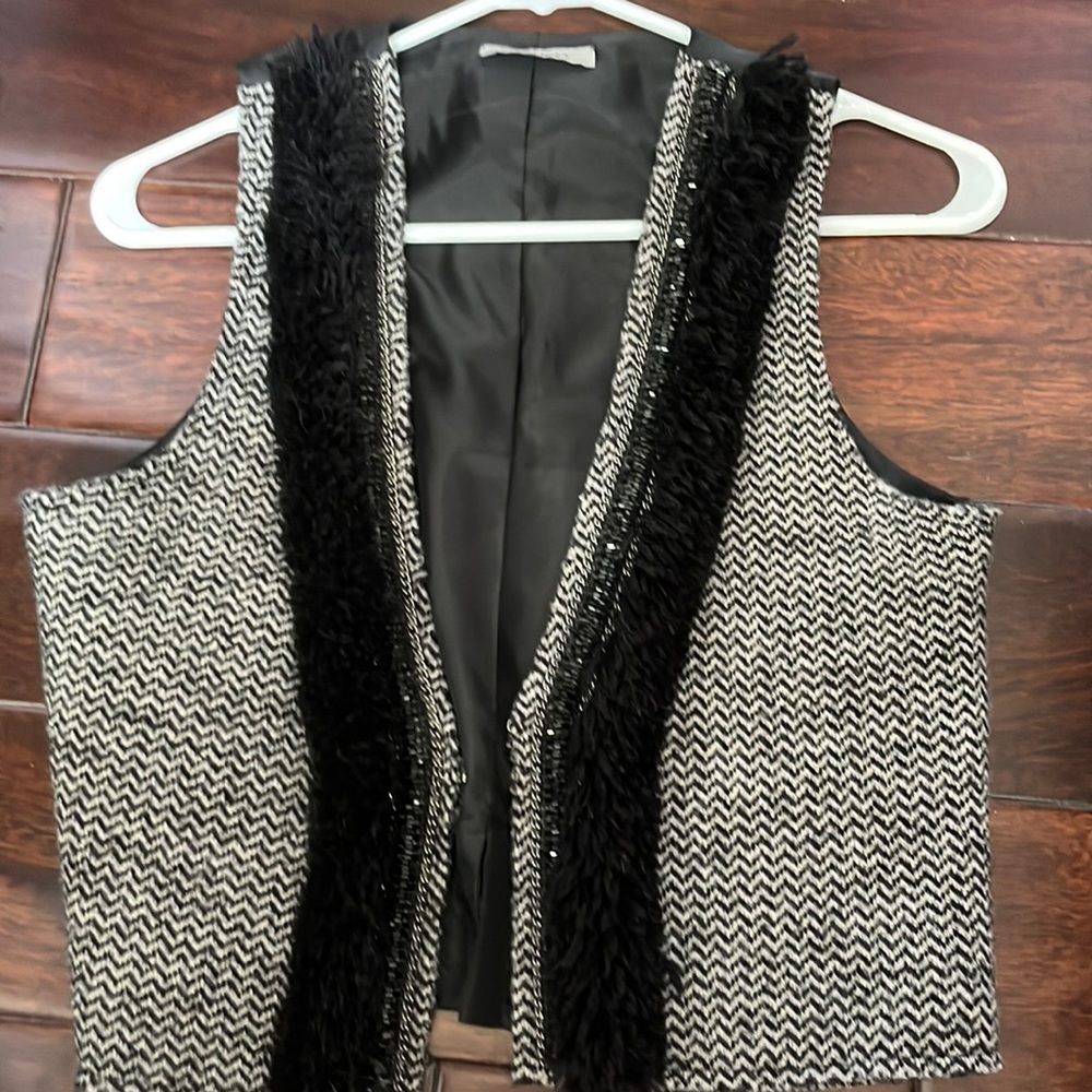 Pinko black and white houndstooth vest with fringe